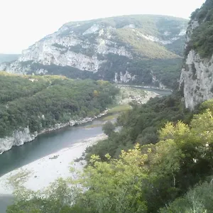 Vakantiehuis En Sud Ardèche, Ruoms